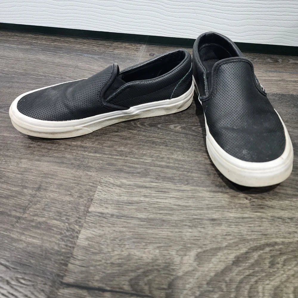 Vans Classic Lows Black Leather Perforated Slip On, Size 5.5 Men's